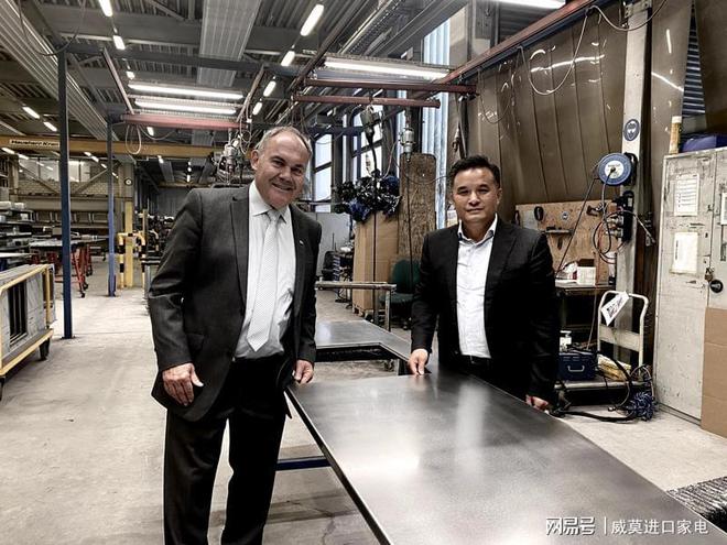 开云体育 开云平台欧洲第六站 经久不衰的美学造诣赋予不锈钢生命力的瑞士SUTER(图1)
