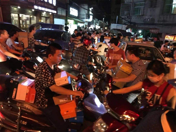 开云体育 开云平台A椎球鞋吧(图1)