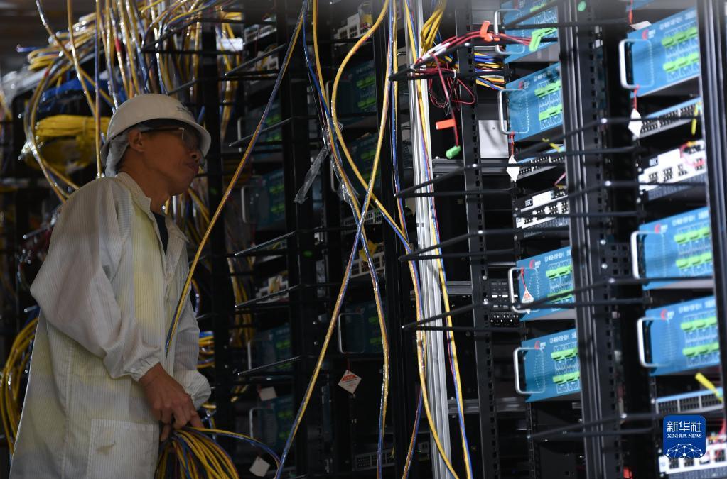 开云体育 Kaiyun.com 官网入口江门中微子实验探测器：地下700米的大科学装置(图9)