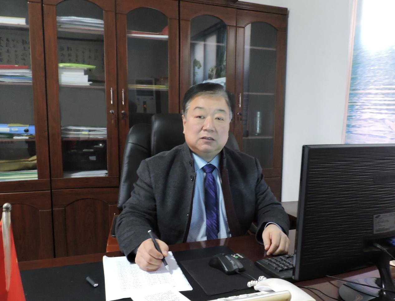 Kaiyun 开云体育“邯郸民企之星”——河北滏阳金属制品股份有限公司董事长兼总经理张利霞(图2) Kaiyun 开云体育“邯郸民企之星”——河北滏阳金属制品股份有限公司董事长兼总经理张利霞(图2)