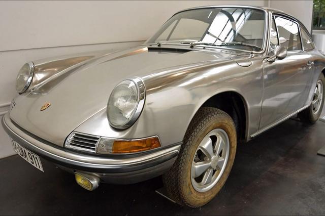 开云体育 Kaiyun.com 官网入口汽车要生锈为啥厂家不用不锈钢来造车？看看保时捷造完就后悔(图1)