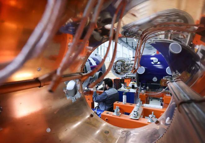 中国团队初步复现韩国室温超导材料?实验视频B站爆火:播放量超4开云APP 开云官网入口30万(图5) 中国团队初步复现韩国室温超导材料?实验视频B站爆火:播放量超4开云APP 开云官网入口30万(图5)