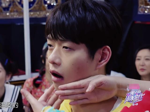 开云体育 开云平台谢娜领妻子团花6千块挨揍网友无情嘲笑明星们真人傻钱多？(图5)