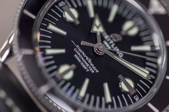 开云体育 Kaiyun.com 官网入口百年灵的新代言人是什么水平？(图6)