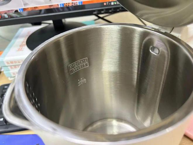 天天喝电热水壶烧的水损伤神经还易致癌?开云APP 开云官网入口(图3) 天天喝电热水壶烧的水损伤神经还易致癌?开云APP 开云官网入口(图3)