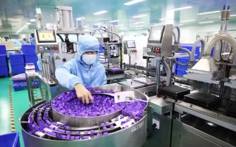 威海：工开云体育 开云平台业设计叫响“临港制造”品牌(图1)